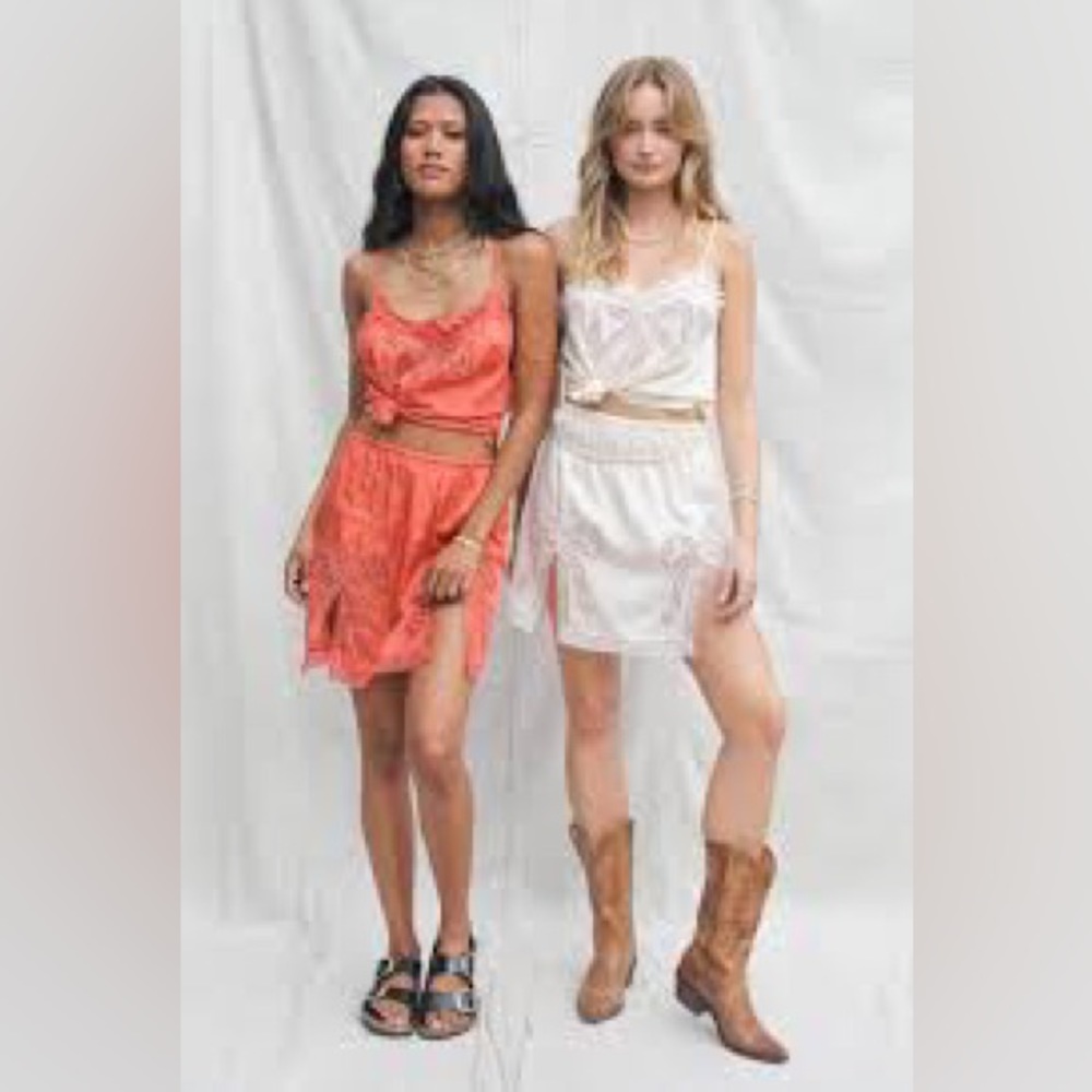 ✨Jen’s Pirate Booty - Bellevue Skirt/Tank W/ Bow/Lace Detail. NWT - Smal…